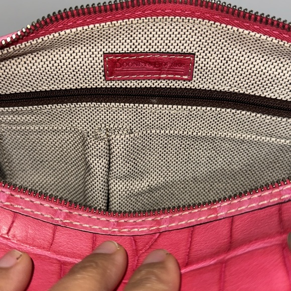Vintage Dooney & Bourke Hot Pink “Nile” Barrel Purse - Picture 2 of 7